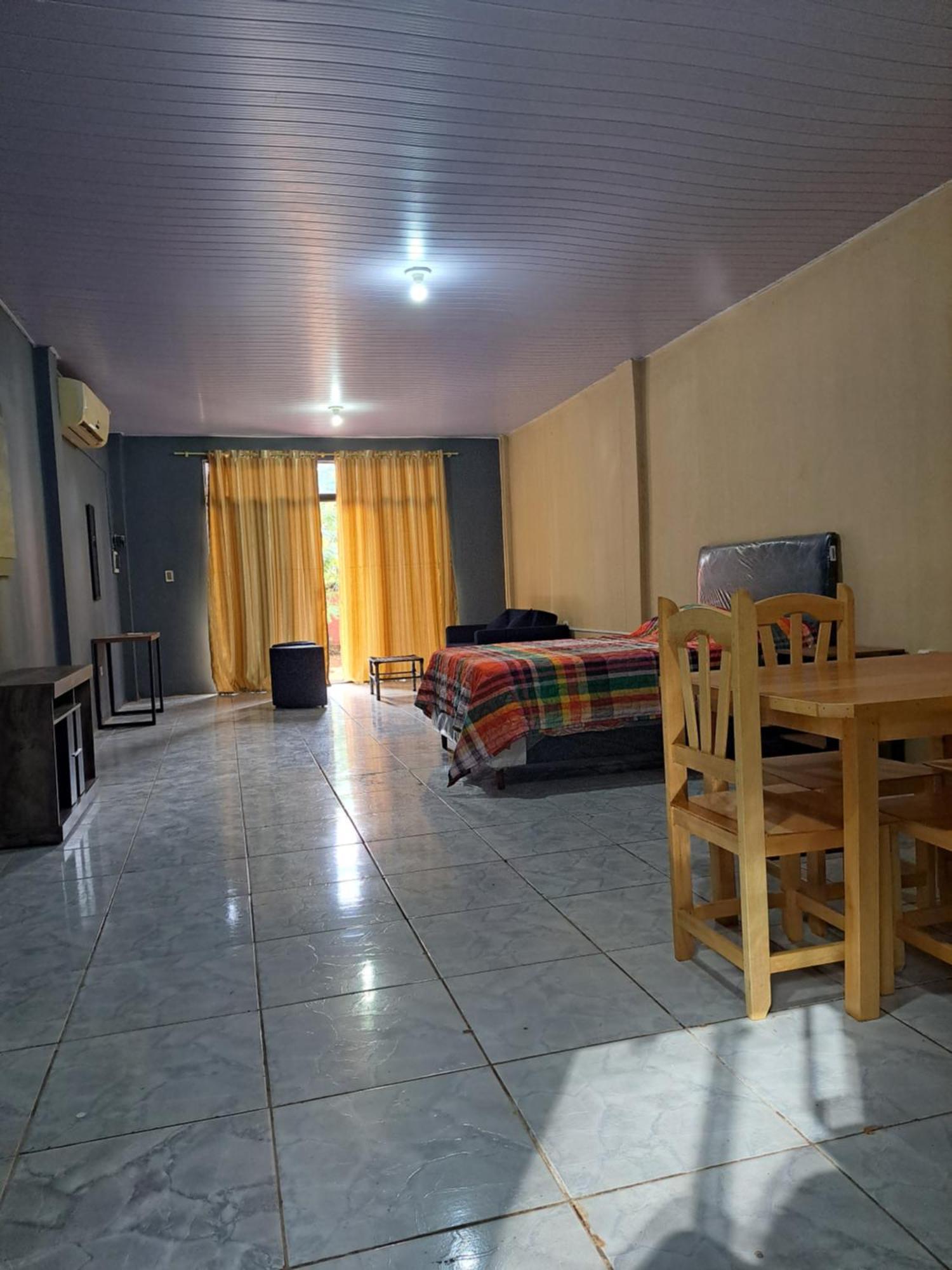 Hummingbird Hostel 시우다드델에스테 외부 사진