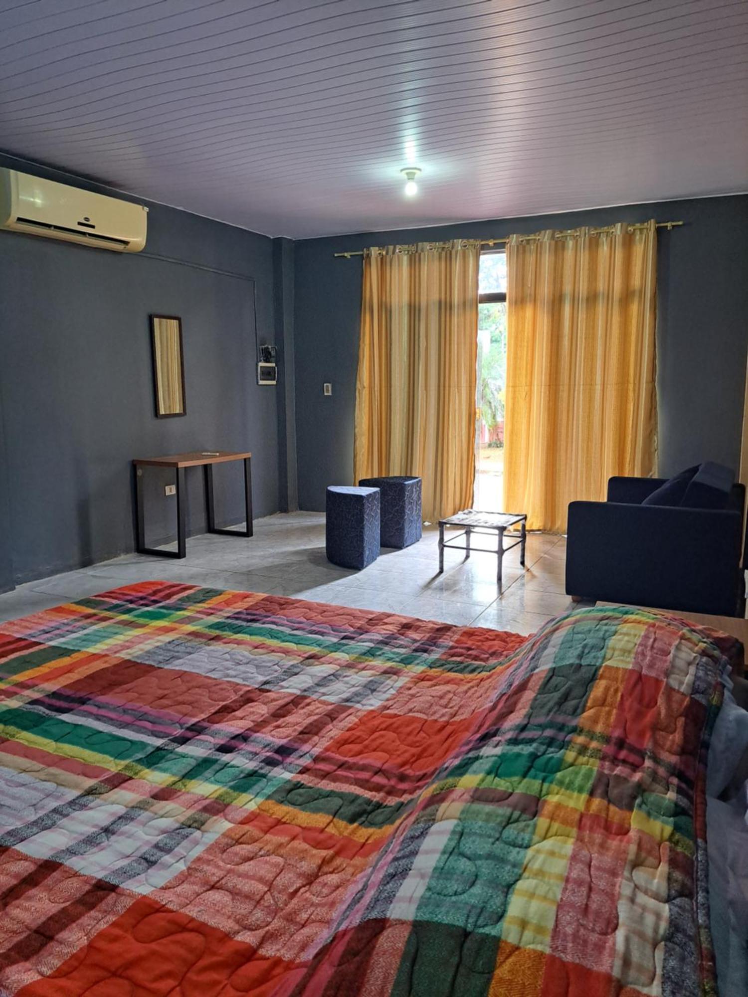 Hummingbird Hostel 시우다드델에스테 외부 사진